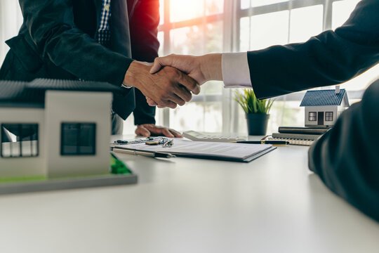 Sell a business with a broker